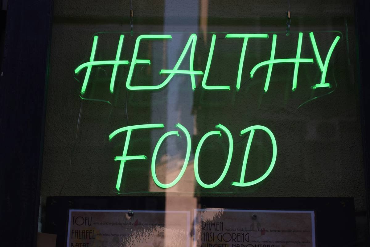 Before and after traffic growth analytics for a physician using meal delivery services