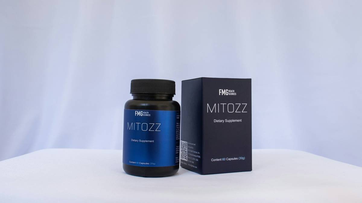 Chart comparing outcomes of generic diets vs. medical weight loss meals showing 8.2% average weight loss with medical meals vs. 3.1% with self-directed diets