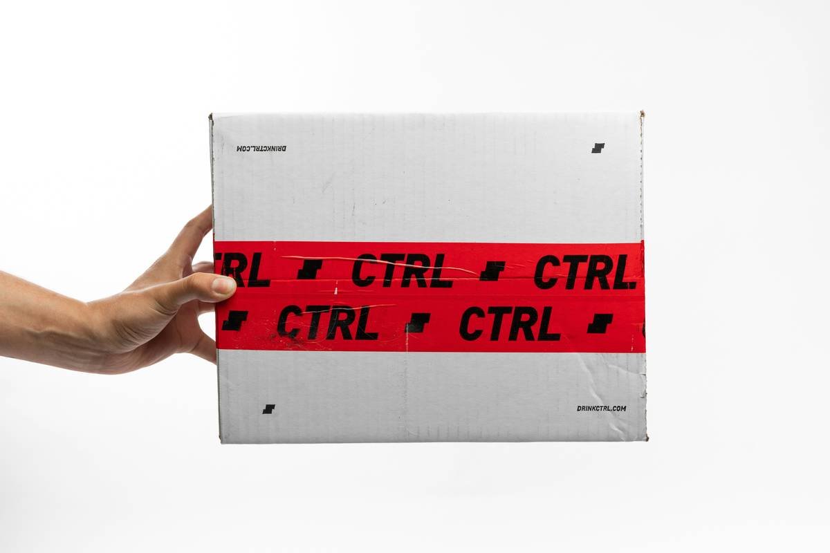 Infographic showing 68% of physicians report poor diets due to schedules, with BistroMD meals featuring 25-30g protein and low glycemic carbs