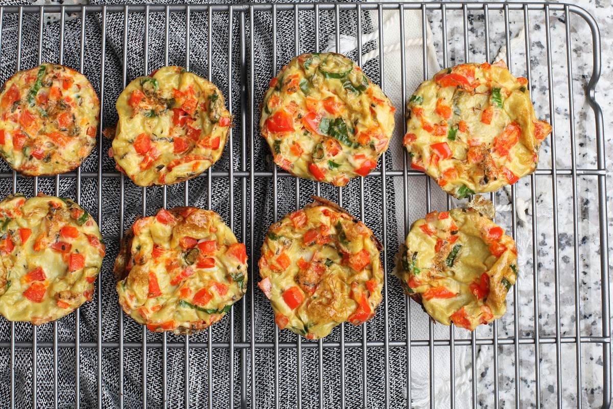 Here is a recipe for egg muffins - I just use my favorite veggies like red bell peppers, spinach, green onions... whatever you love! https://www.eatyourselfskinny.com/healthy-veggie-egg-muffins/