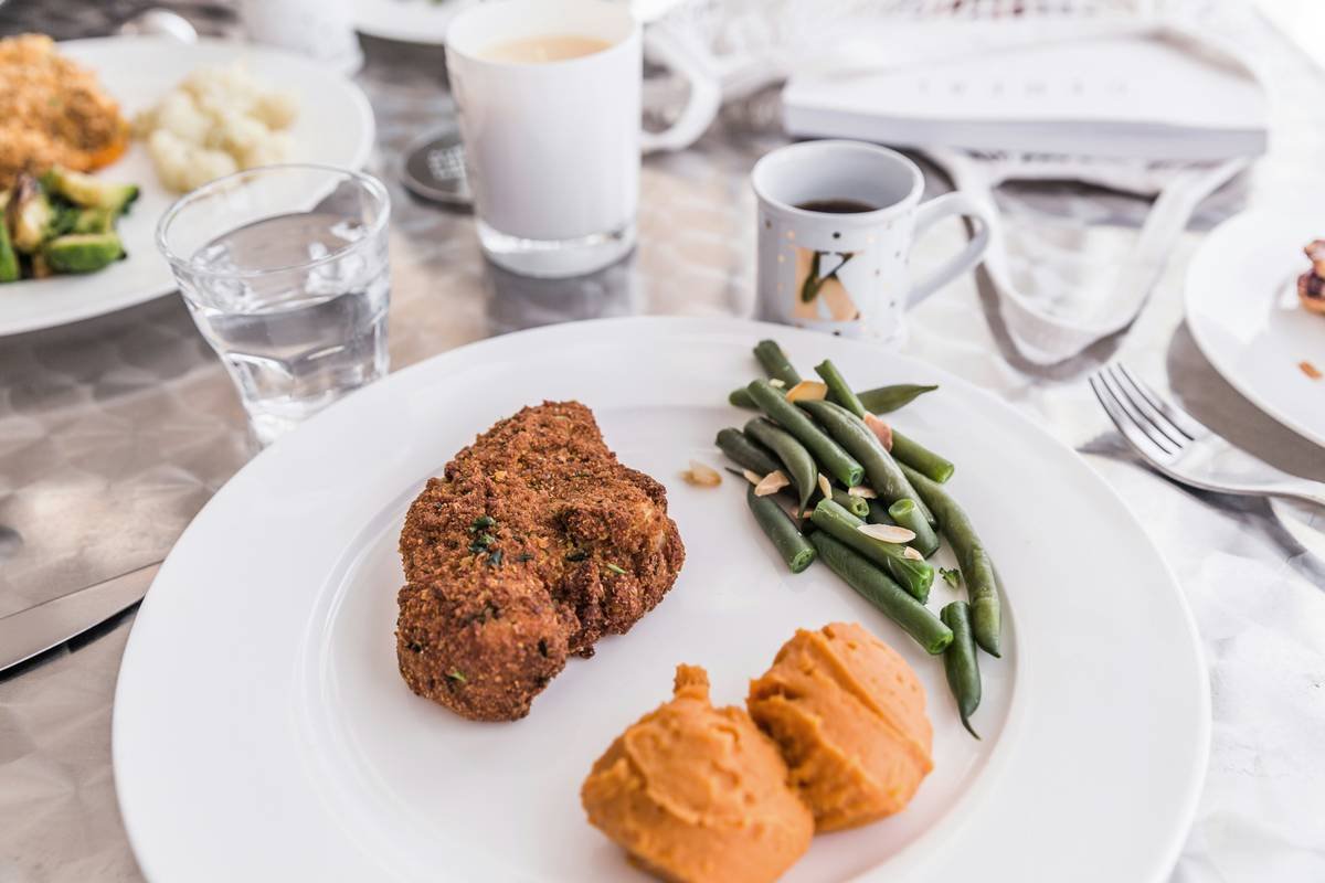 Please help support by following @dayinmydreams on Instagram xoxo food dining eating vegan meals focused on healthy vegetables and clean eating for thanksgiving